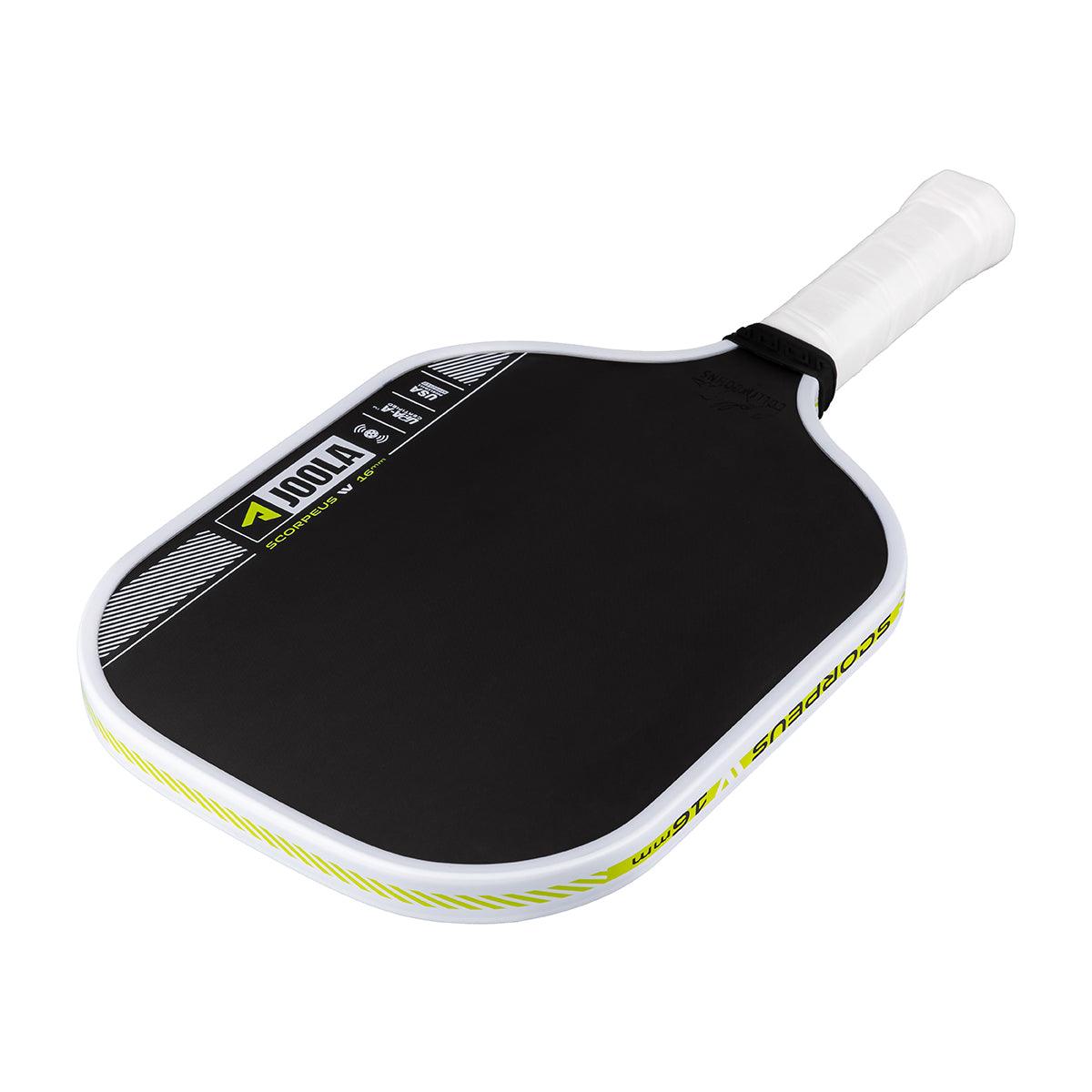 Schwarzer Pickleball-Schläger mit weißem Griff und gelb-weißen Akzenten, Marke JOOLA.