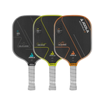 Drei JOOLA Pickleball-Schläger in Schwarz mit farbigen Akzenten und weißen Griffen, verschiedene Modelle.